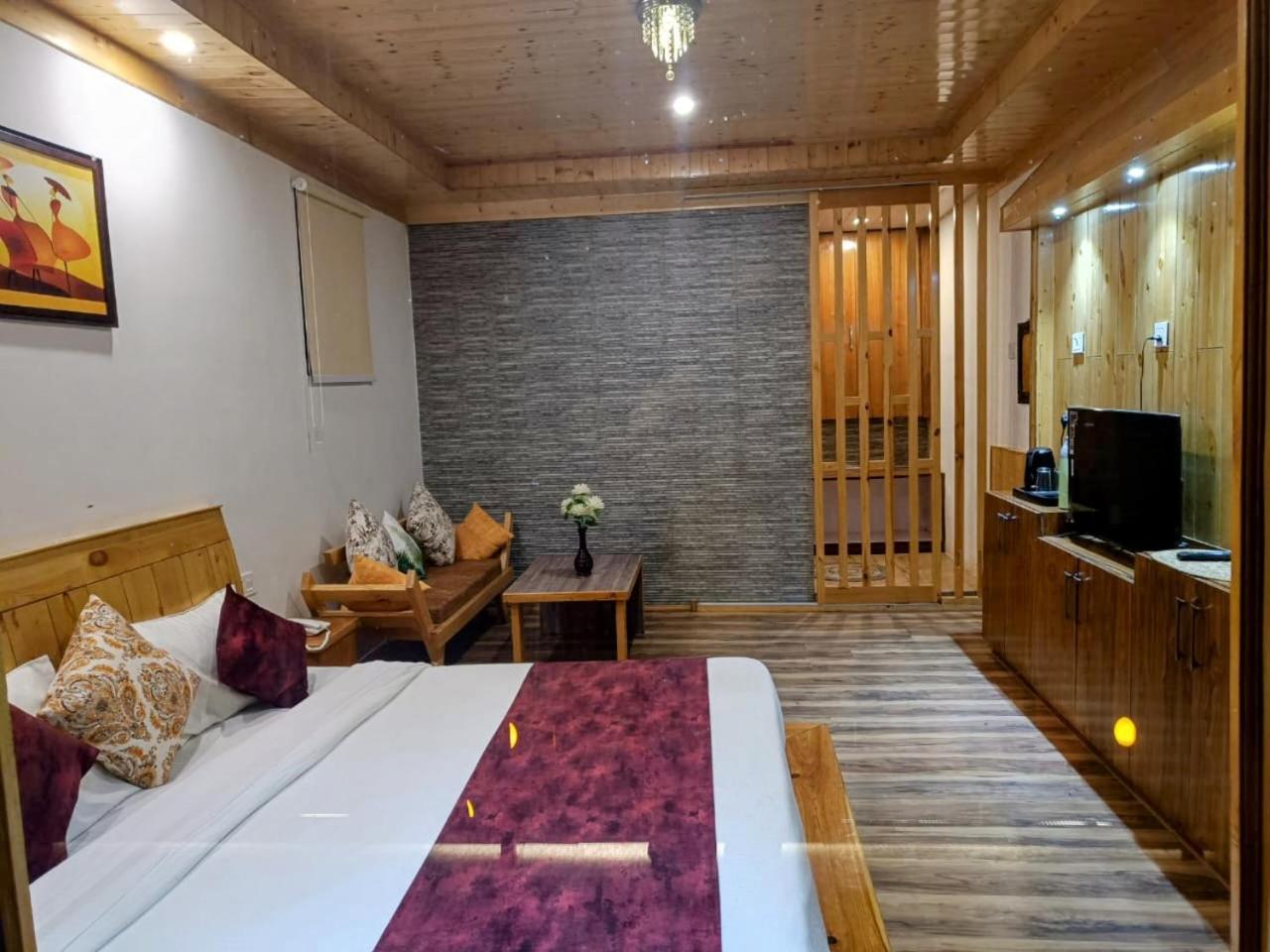 Trimounts-A Boutique Hotel & Wellnes Center In Tirthan Valley Banjār Exteriér fotografie