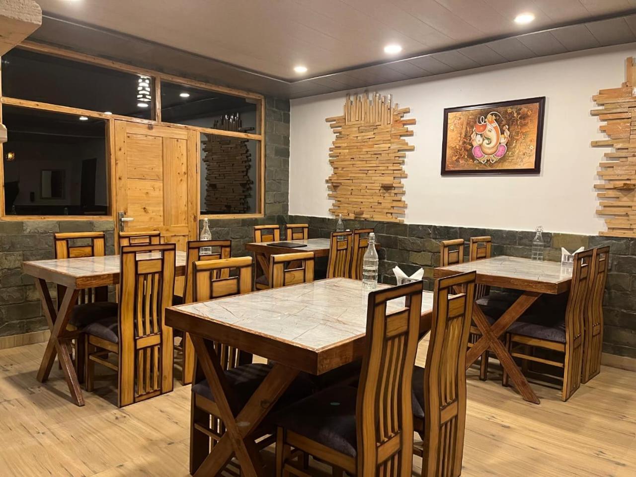 Trimounts-A Boutique Hotel & Wellnes Center In Tirthan Valley Banjār Exteriér fotografie
