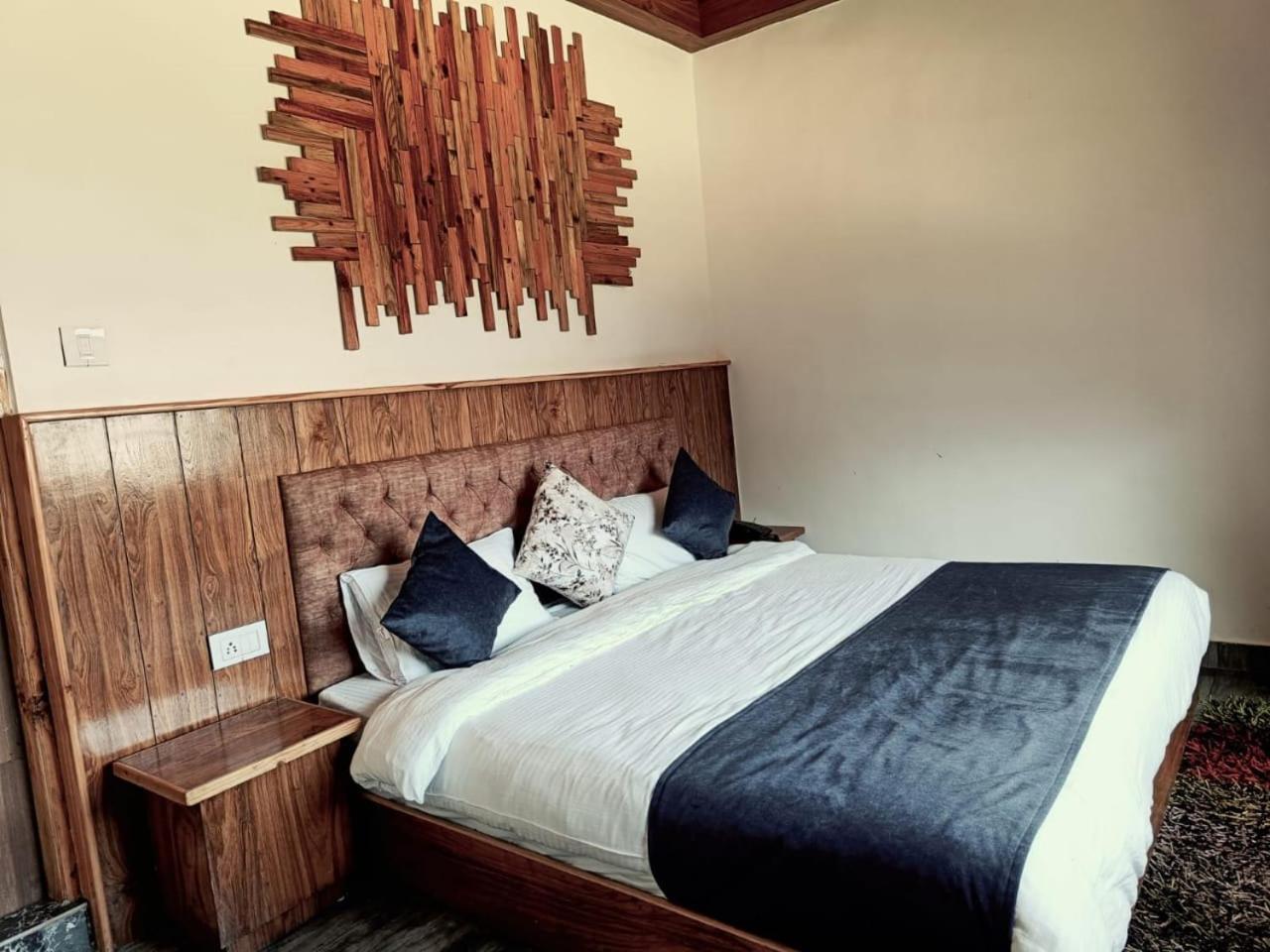 Trimounts-A Boutique Hotel & Wellnes Center In Tirthan Valley Banjār Exteriér fotografie