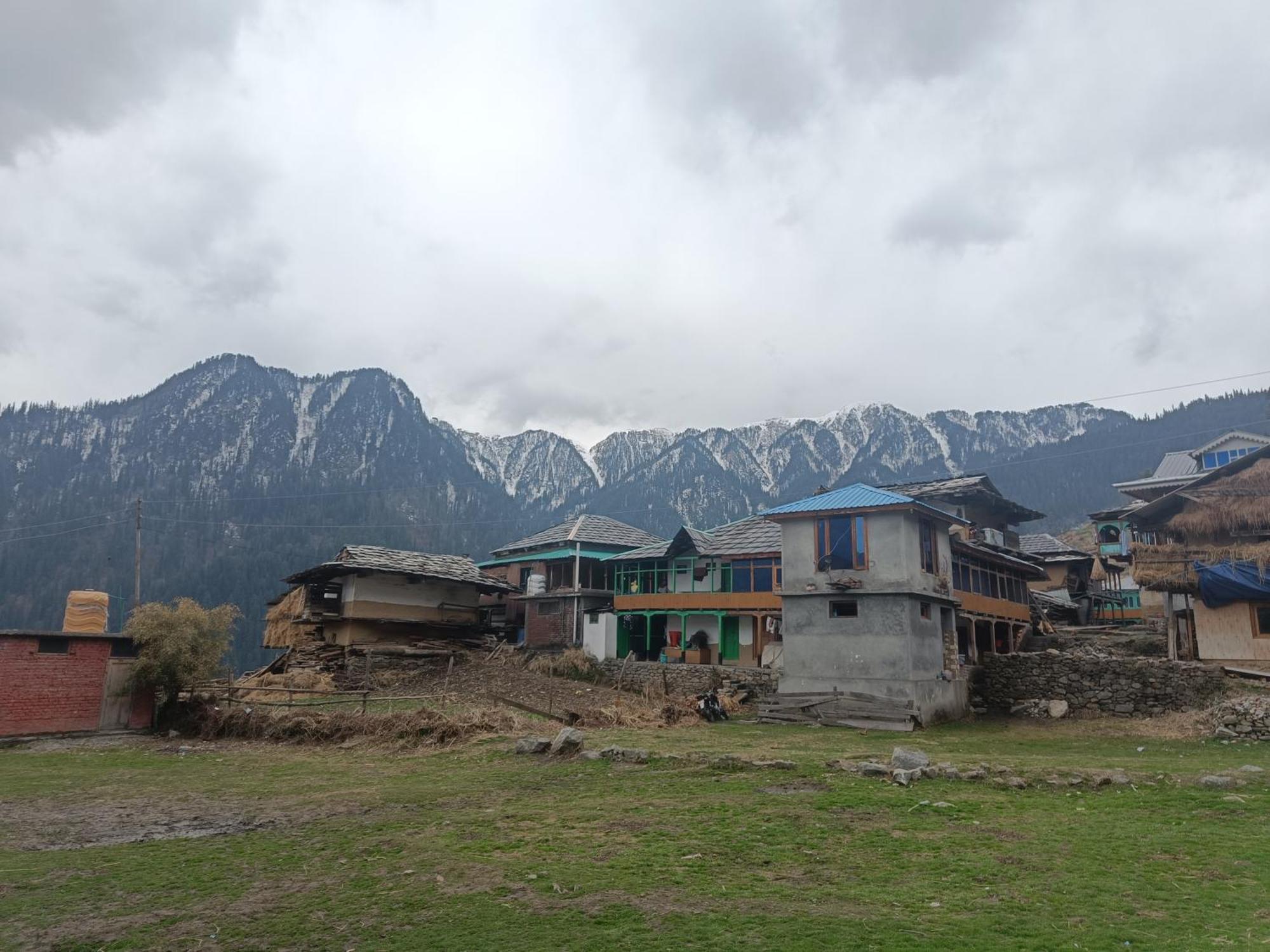 Trimounts-A Boutique Hotel & Wellnes Center In Tirthan Valley Banjār Exteriér fotografie